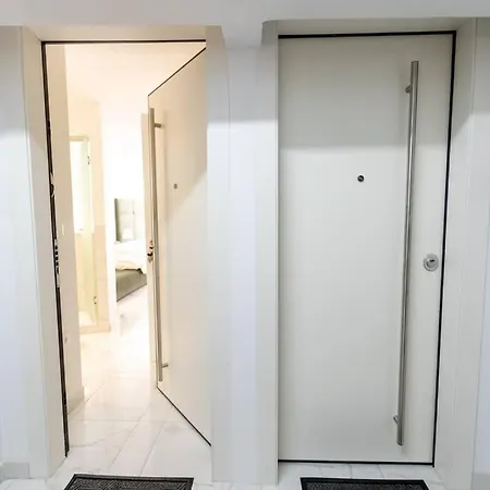 Mg Sapphire Junior Premium Suite Thessaloniki Exterior photo